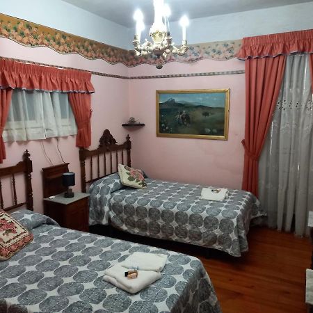 El Bordon De La Casa Batallon Sarria Εξωτερικό φωτογραφία