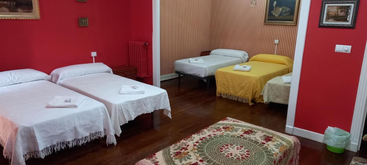 El Bordon De La Casa Batallon Sarria Εξωτερικό φωτογραφία